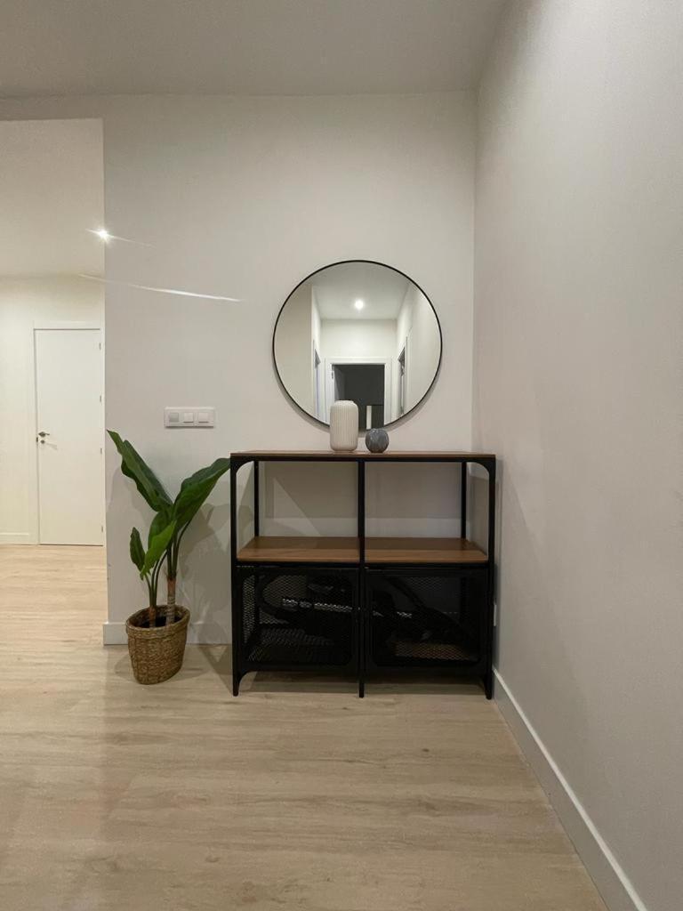 Cozy&New Apartment Para 6Pax En La Plaza De Tirso - Madrid E1 Kültér fotó