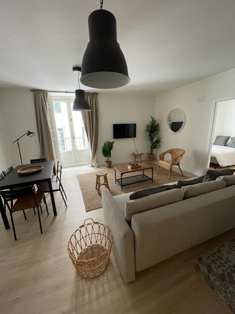 Cozy&New Apartment Para 6Pax En La Plaza De Tirso - Madrid E1 Kültér fotó