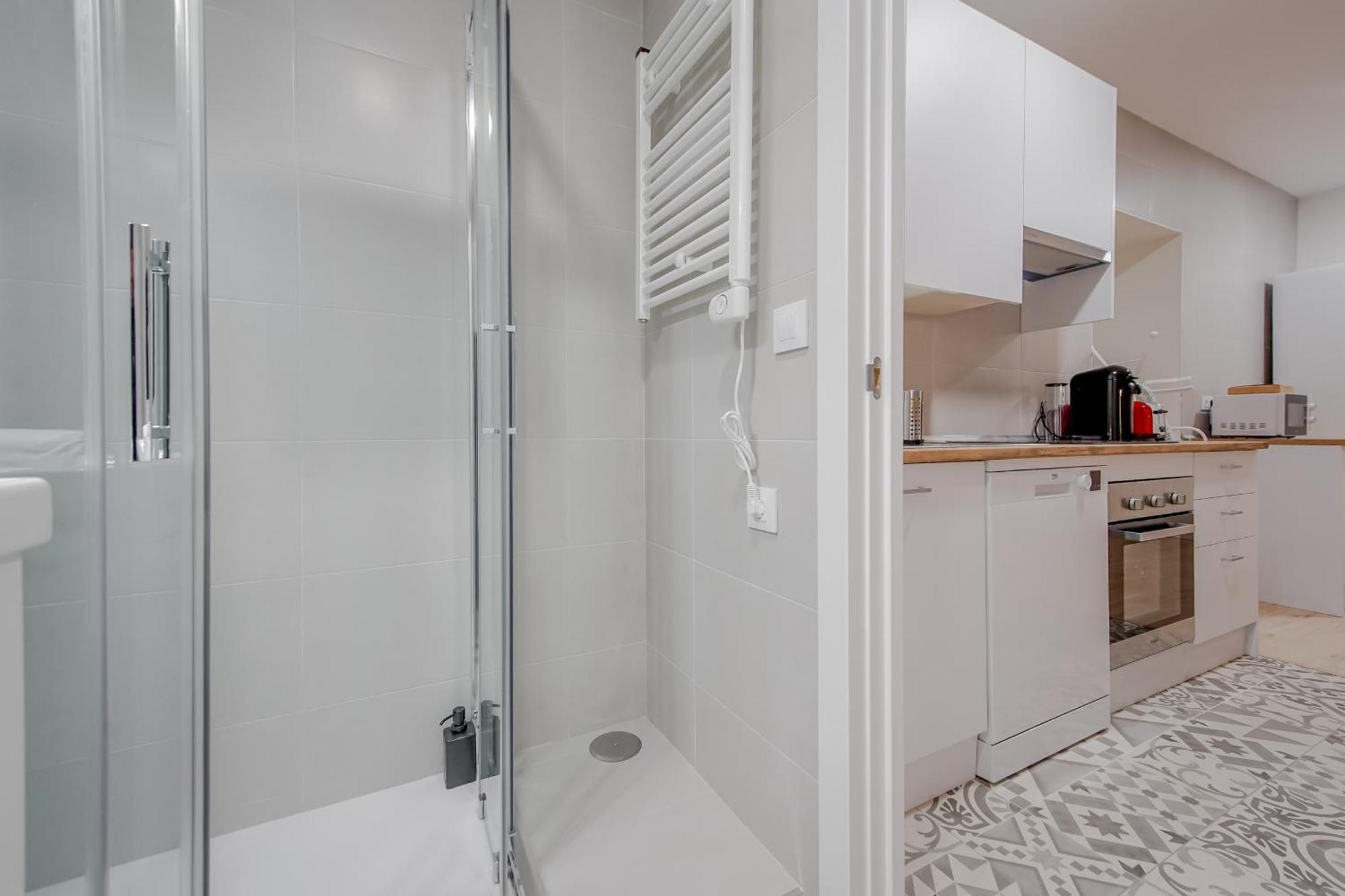 Cozy&New Apartment Para 6Pax En La Plaza De Tirso - Madrid E1 Kültér fotó