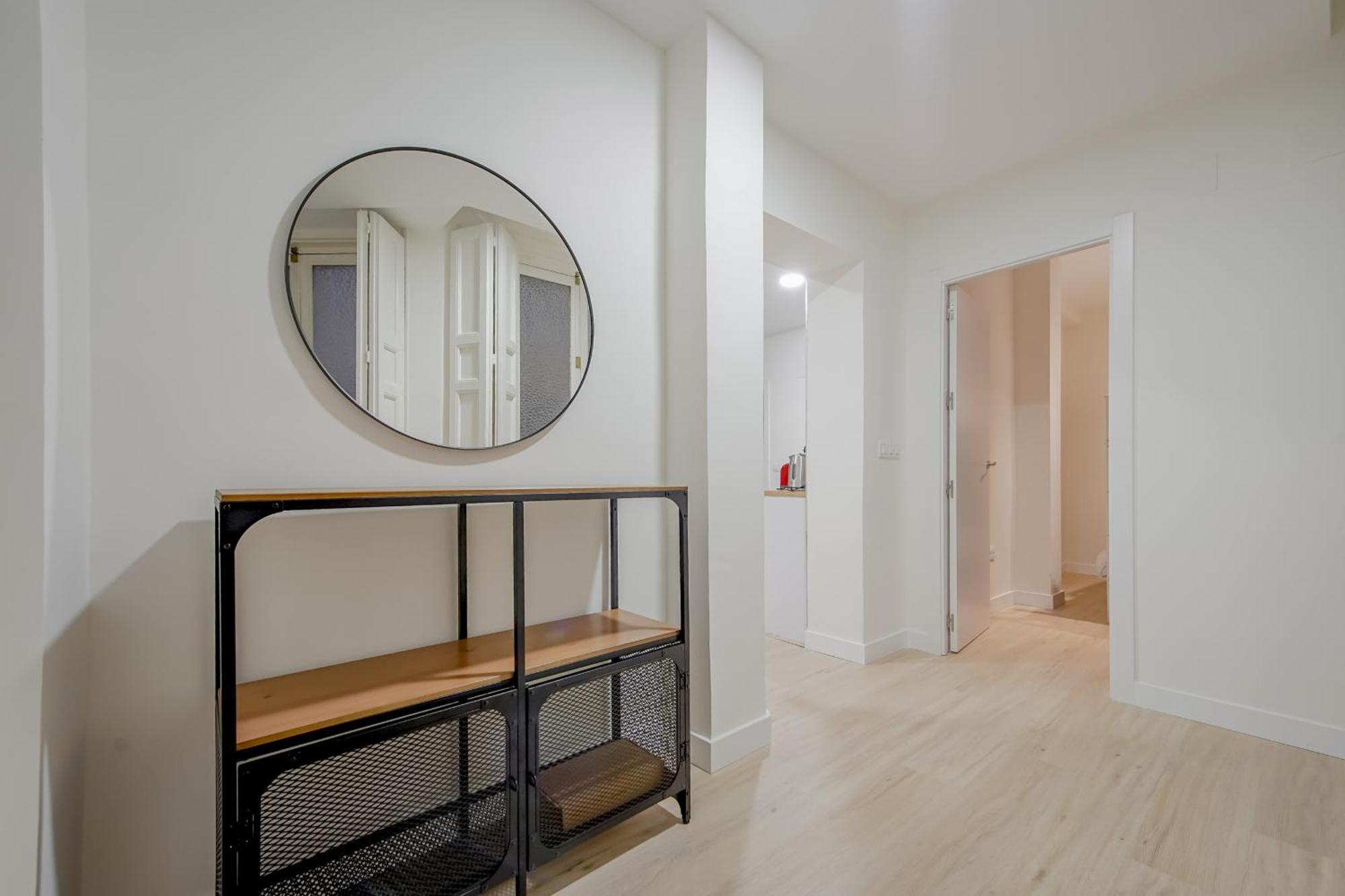 Cozy&New Apartment Para 6Pax En La Plaza De Tirso - Madrid E1 Kültér fotó