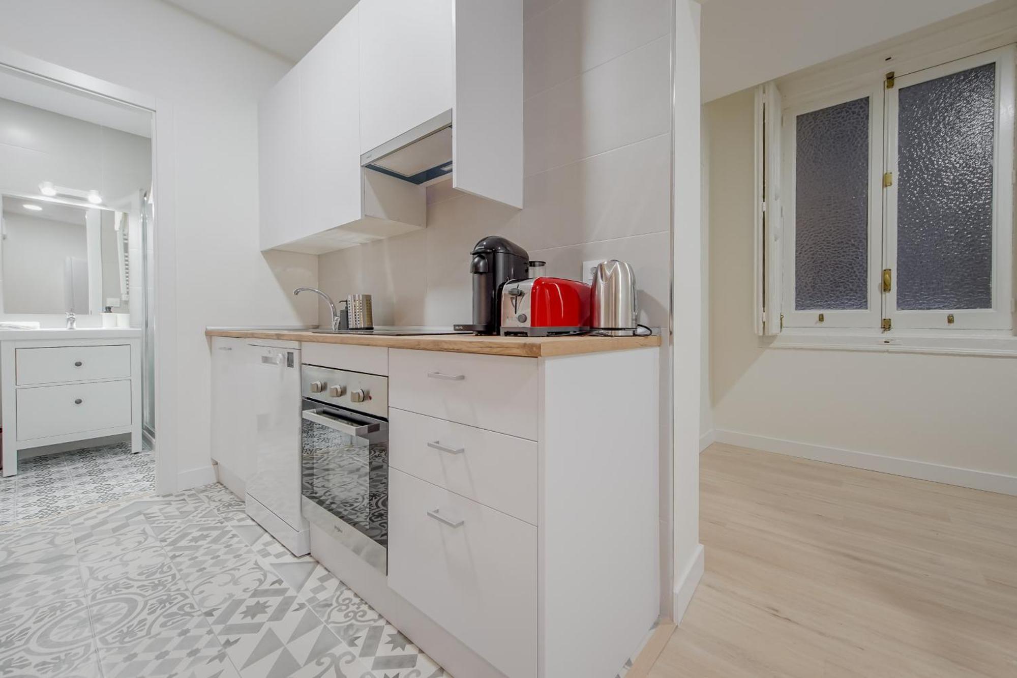 Cozy&New Apartment Para 6Pax En La Plaza De Tirso - Madrid E1 Kültér fotó