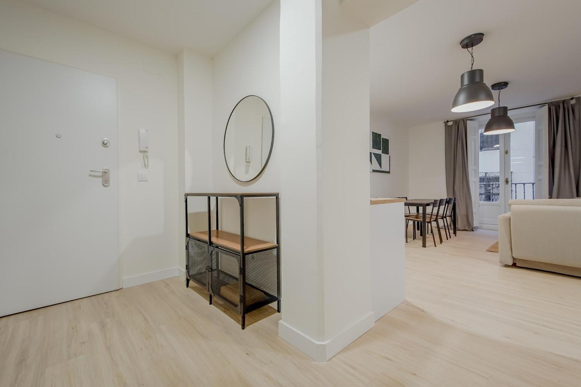 Cozy&New Apartment Para 6Pax En La Plaza De Tirso - Madrid E1 Kültér fotó