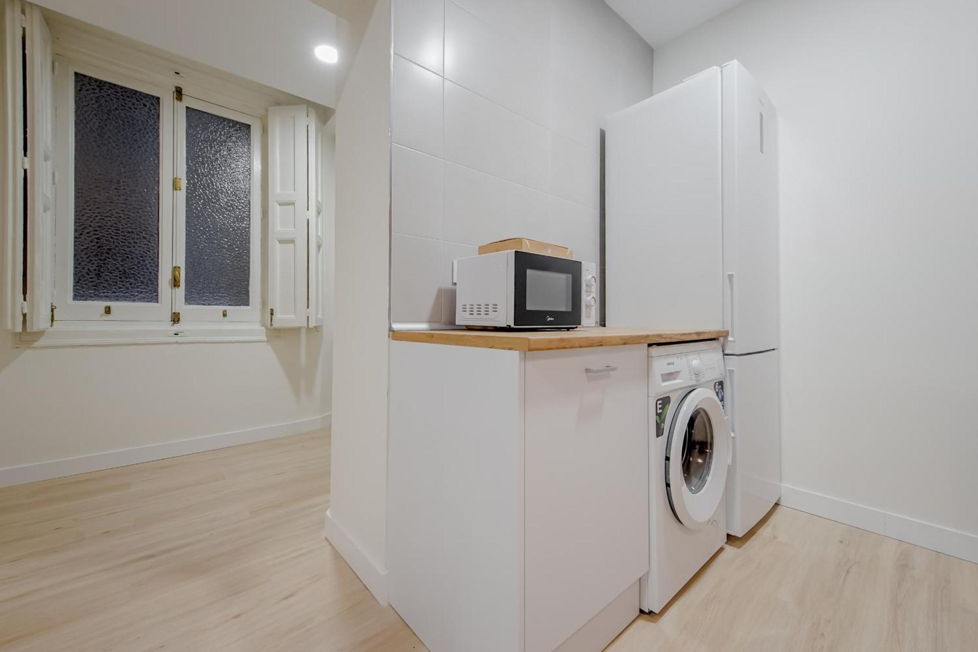 Cozy&New Apartment Para 6Pax En La Plaza De Tirso - Madrid E1 Kültér fotó